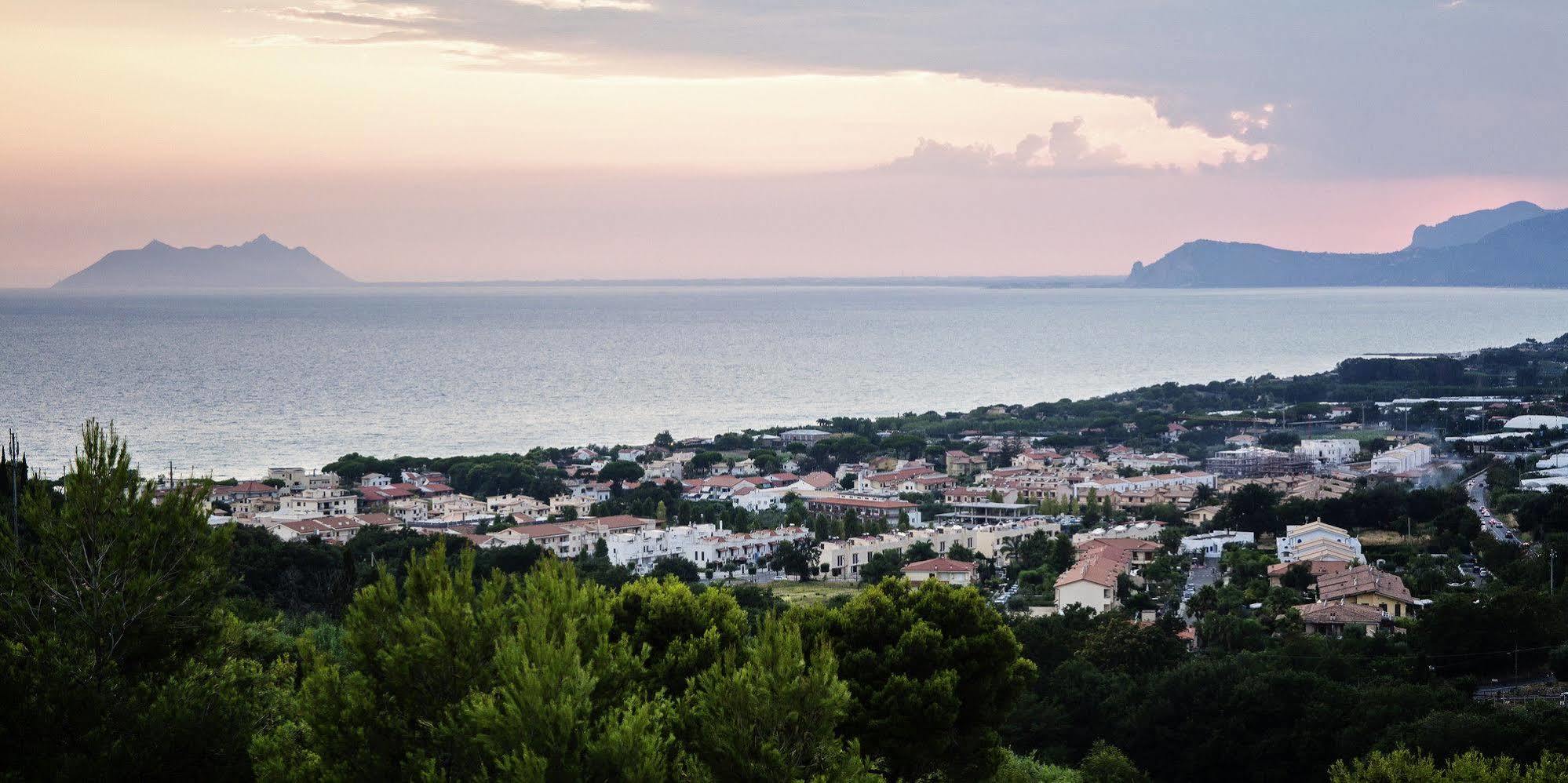 Moresco Park Hotel Sperlonga Luaran gambar