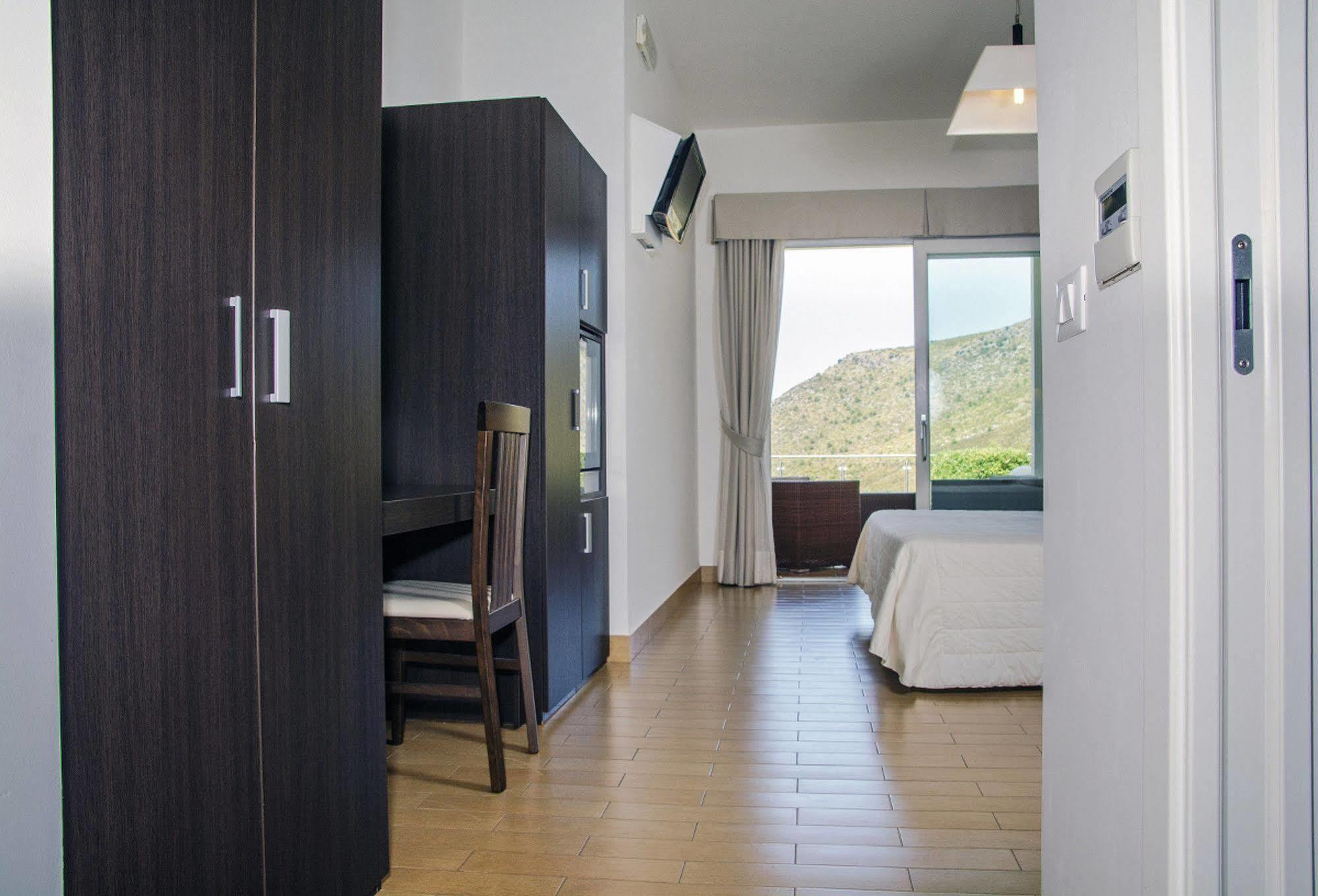 Moresco Park Hotel Sperlonga Luaran gambar
