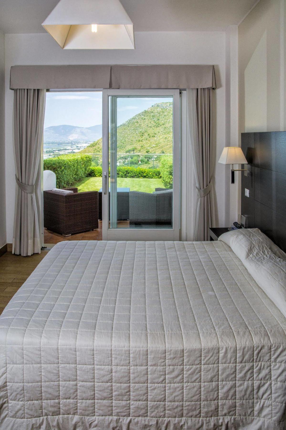 Moresco Park Hotel Sperlonga Luaran gambar